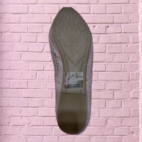 SHOES FLATS QUPID Women's SZ 8 BLUSH SHADE PERFORATED POINTED OUT TOE PIKA-151 - Picture 2 of 4